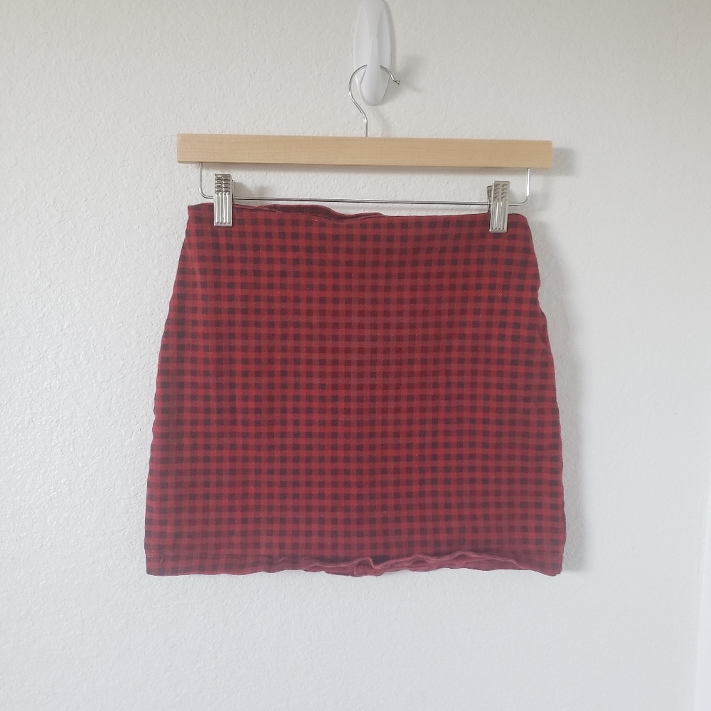 Forever 21 Red and Black Gingham Mini Skirt Size Small